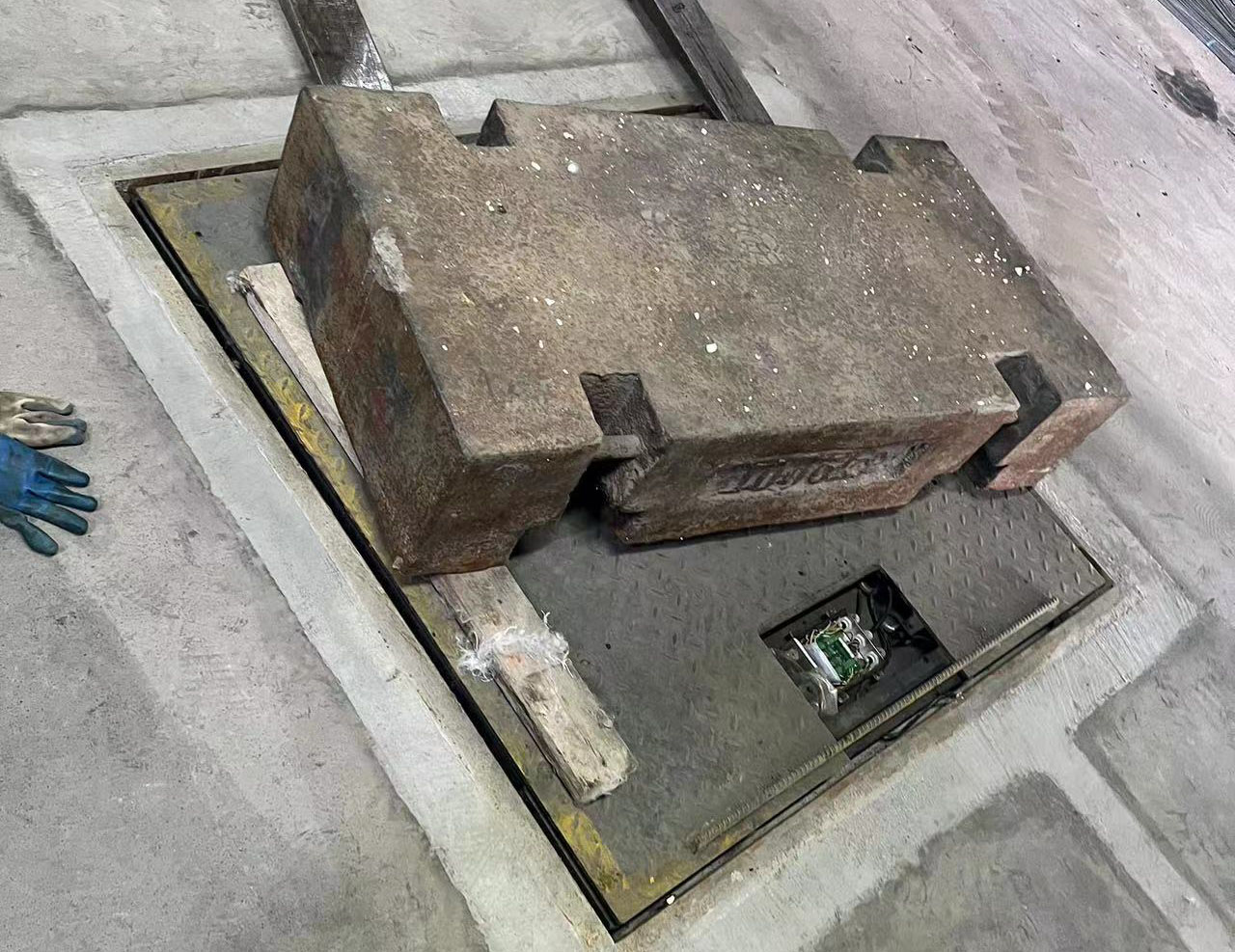 電子地磅四個角的重量不（bú）一樣是什麽原因